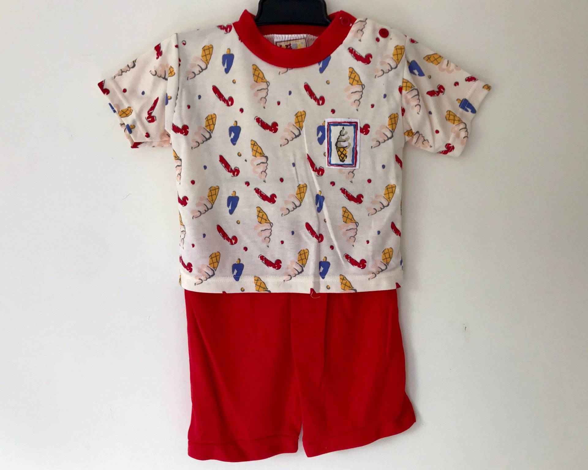 Vintage 90Er Outfit 12-18 Monate Knallige Baby Jungen Shorts Shirt 1990Er Rot Sommer Retro von OrangesandLemonsJnr