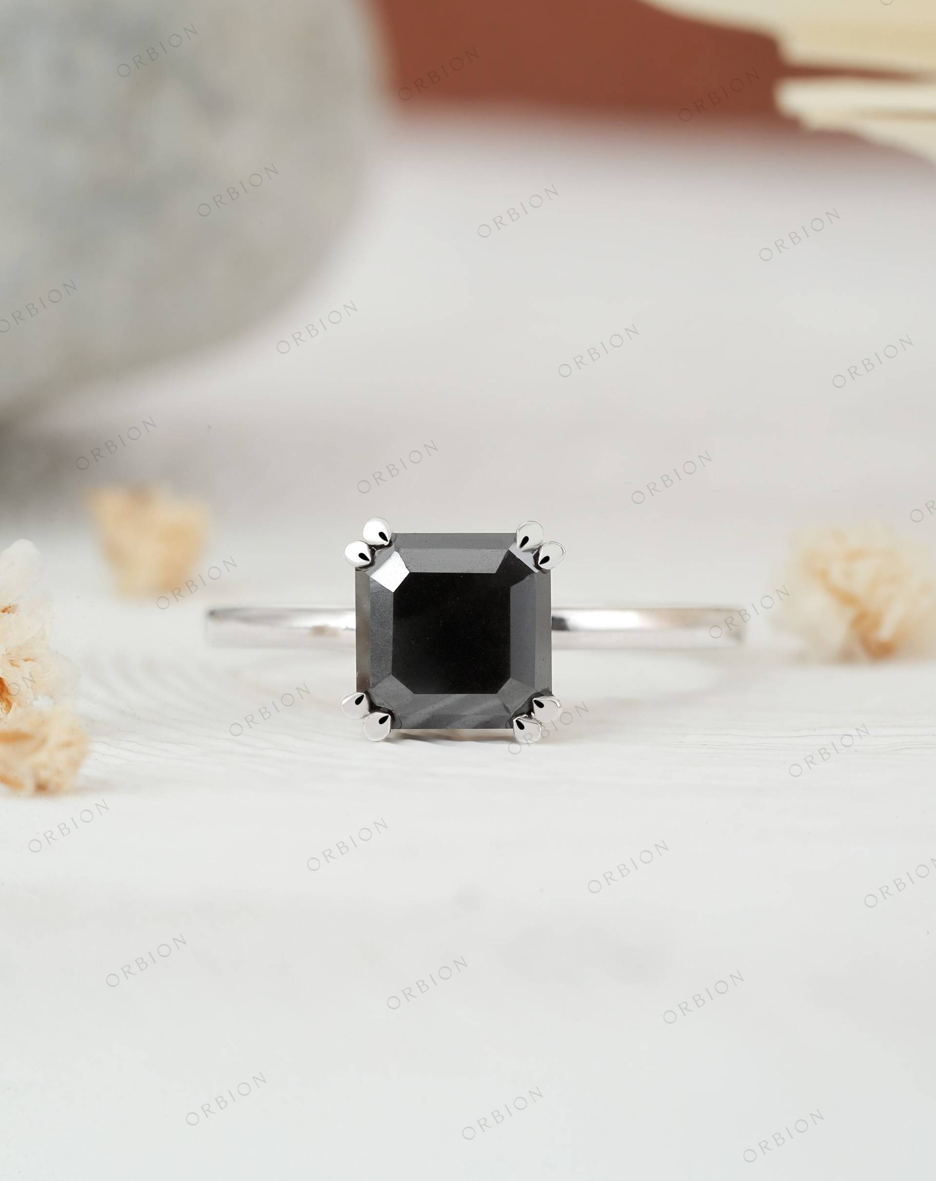 Schwarzer Onyx-Verlobungsring Mit Asscher-Schliff, Doppelte Krappe, 14 Karat | 18K Solitär-Goldring, Schlichter Ehering, Solitär-Verlobungsring von OrbionJewels