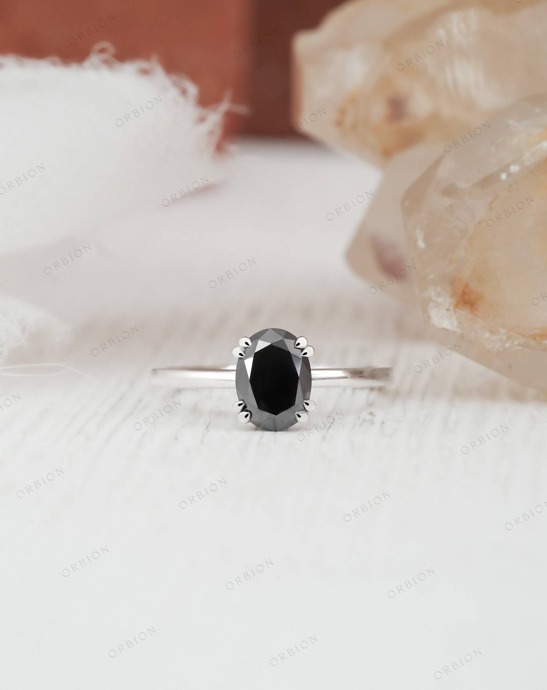 Ovaler Verlobungsring Aus Schwarzem Onyx Mit Doppelter Krappe, 14 Karat | 18K Solitär-Goldring, Schlichter Ehering, Verlobungsring von OrbionJewels