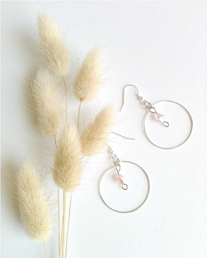 Zierliche Silber Creolen Mit Swarovski Kristallen Zierliche Silber Creolen Mit Swarovski Kristallen von Orchiada