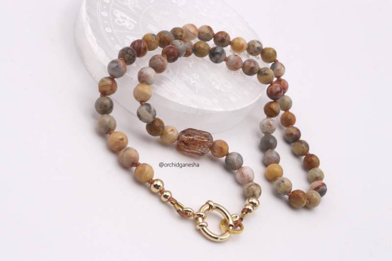Handgefertigte Halskette „Goldfunken" Mit Crazy Lace Achat | Halbedelstein-Kette Unikat Spiritueller Schmuck Handgefertigte Halskette „Goldfunken" Mit Crazy Lace Achat | Halbedelstein-Kette Unikat Spiritueller Schmuck von OrchidGanesha