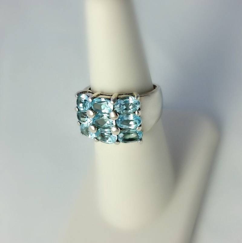 Blautopas-Cluster-Ring Sterling Silber-Statement-Ring, Größe 6, 75 Blautopas-Cluster-Ring Sterling Silber-Statement-Ring, Größe 6, 75 von OrderOfDisorder