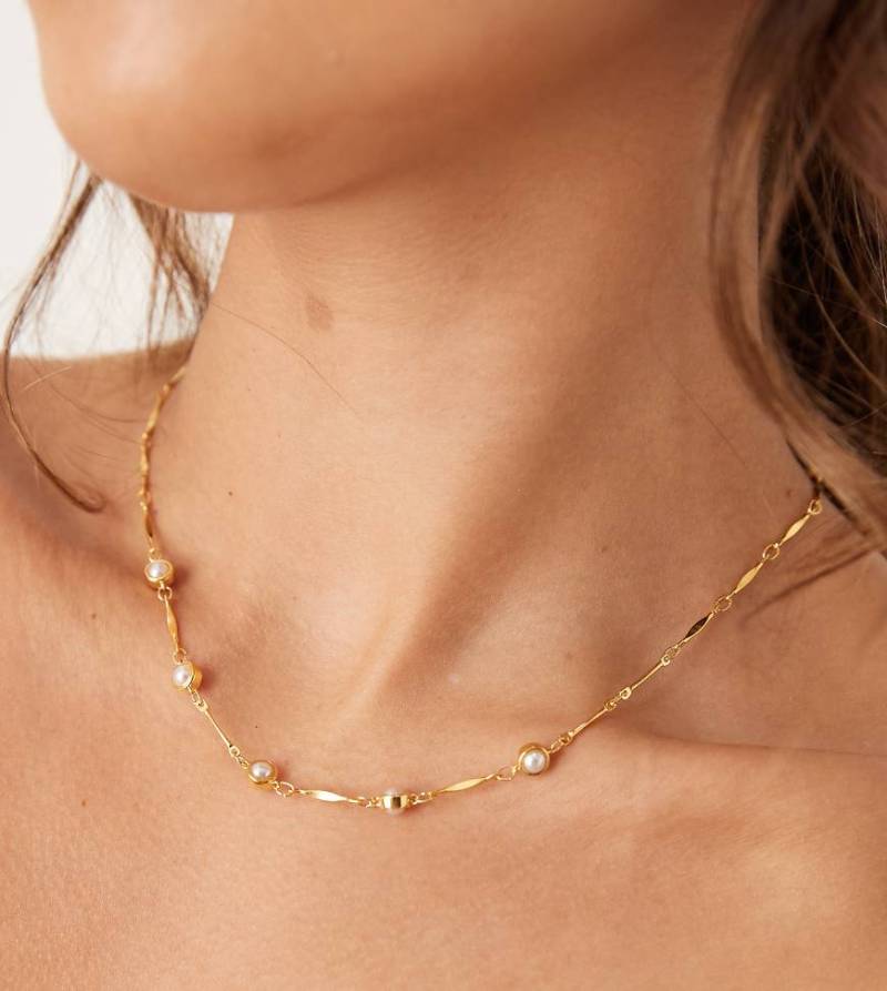 Orelia - Halskette mit 18-Karat-Vergoldung, Steg-Gliedern und gesetzter Perlenverzierung-Goldfarben von Orelia