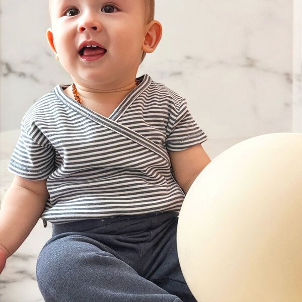 Baby S/S Kimono Body gestreift 'OrganicEra' aus Bio-Baumwolle Baby S/S Kimono Body gestreift 'OrganicEra' aus Bio-Baumwolle von OrganicEra