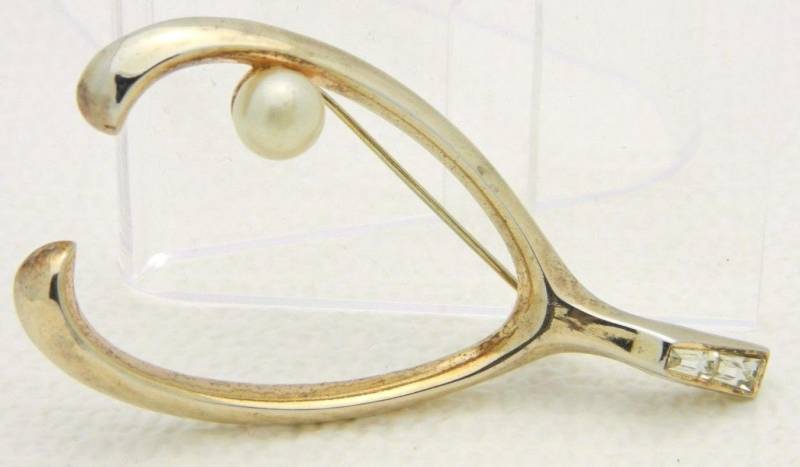 Vintage 50Er Jahre Krone Trifari Strass Kunstperle Wishbone Pin Brosche Vintage 50Er Jahre Krone Trifari Strass Kunstperle Wishbone Pin Brosche von OrganizedChaosLLCMa
