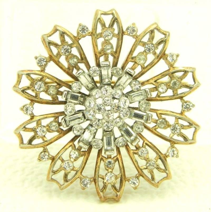 Vtg Seltene 1948 Krone Trifari Patent Ausstehend 148953 Strass Pin Brosche von OrganizedChaosLLCMa