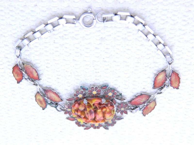 Vtg Silber Ton Jugendstil Orange Gelb Emaille Geschnitzt Glas Armband von OrganizedChaosLLCMa