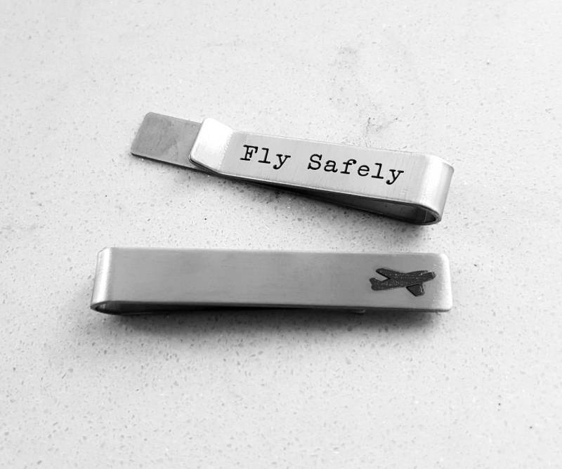 Pilot Gift Airplane Tie Clip Customized Mens For Him Flyer Father's Day von OrientAppeal