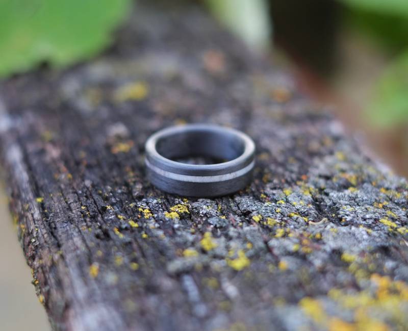 Geweih Und Kohlefaser Ring - Herren Ehering von OriginHG