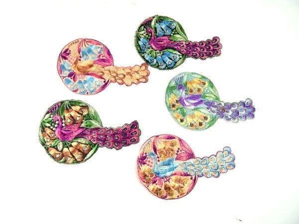 Antike Applikation Jahrgang Seide Pfauen Patch Stickerei Patches Antik Antike Vogel 1935 Nr 1 Antike Applikation Jahrgang Seide Pfauen Patch Stickerei Patches Antik Antike Vogel 1935 Nr 1 von OrinsTreasureChest