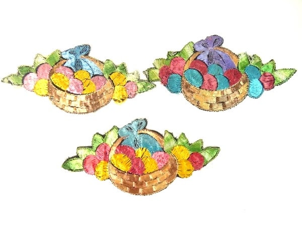 Antike Seide Ostern Ei Korb Patch Stickerei Applikation Patches Antike 1935 Nr 1 von OrinsTreasureChest