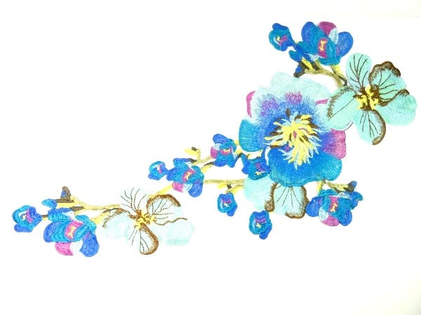 Big Blue Viola Flower Applique Venedig Lace Floral Wedding Dress Prom Venetian Big Blue Viola Flower Applique Venedig Lace Floral Wedding Dress Prom Venetian von OrinsTreasureChest