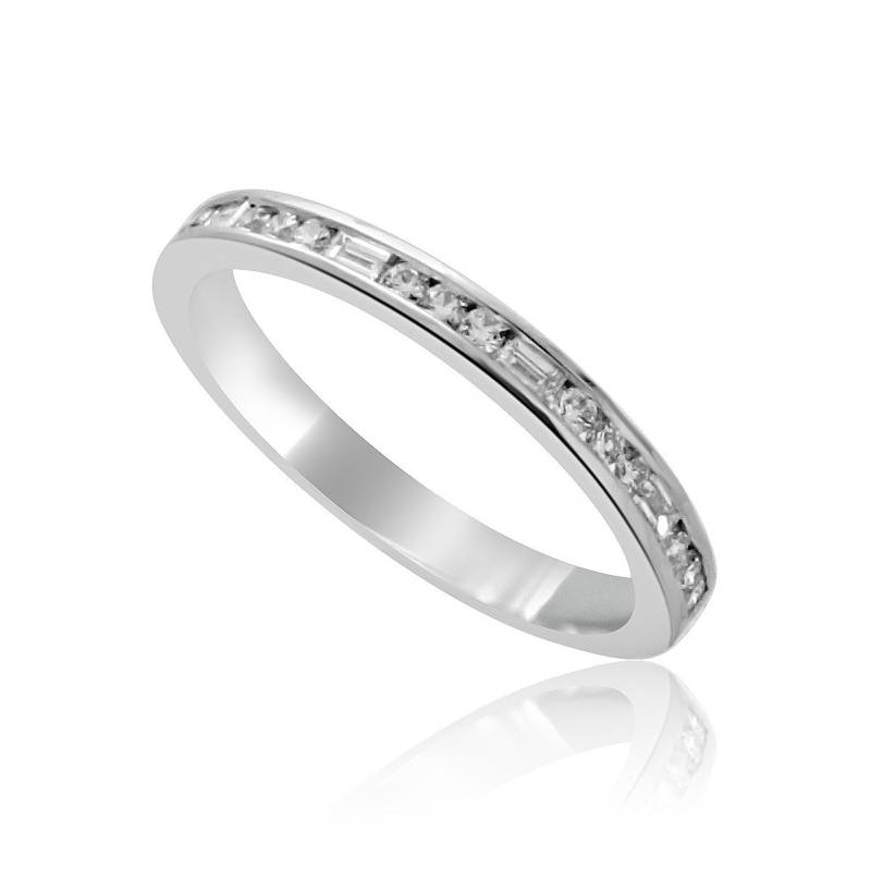 Baguette Diamant Ehering, Gerader Baguettering, Kanal Wechselband, Auf Halbem Weg Gold Platin Ehering 2 Mm von OroSpot