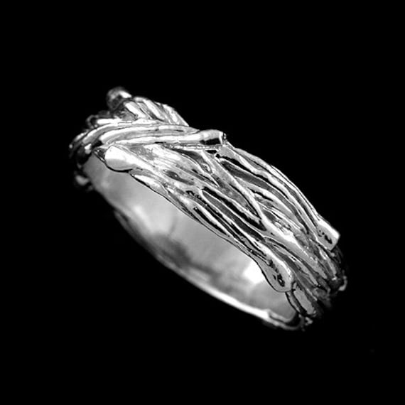 Einzigartiger Herrenring, Baumrinde Silber Ehering Mit Gravur, Bio-Ring Für Männer, Natur Inspirierter Herrenring 7 Mm Breit von OroSpot