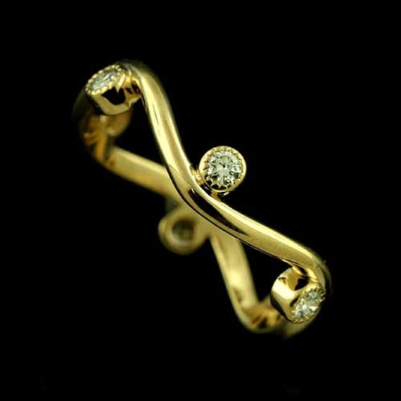 Einzigartiger Swirl Band, Lünette Diamant Schlichter Ehering, Einzigartiger Gedrehter Gelbgold Ehering 1.7 Mm, Geschwungene Welle Brautring von OroSpot