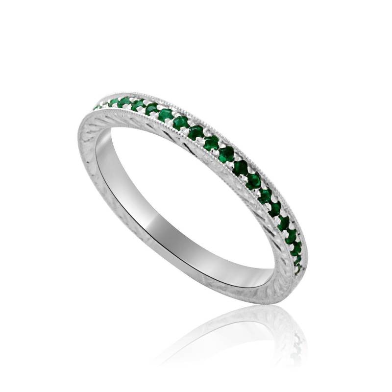 Grüner Smaragd Vintage Ehering, Antik Stil Hand Gravierte Platin Band, Edelstein Band von OroSpot