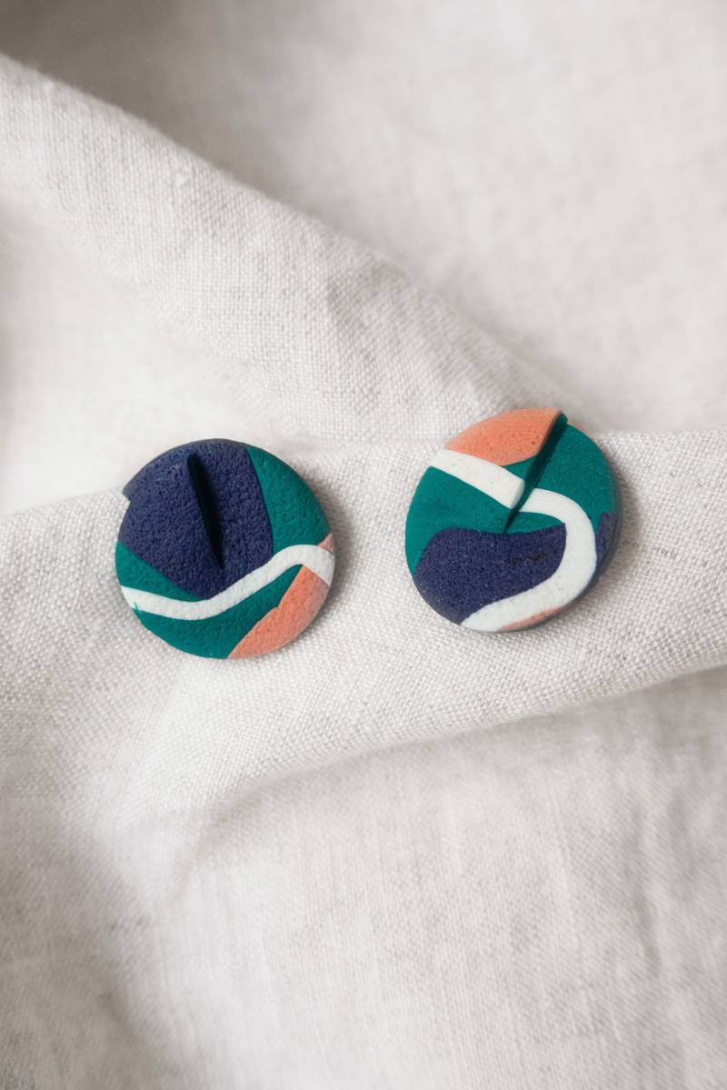 Ohrringe | Polymer Clay Unikat Rund Schwarz Muster Schmuck Statement Geometrisch Modern Ohrstecker von OrodiDesign