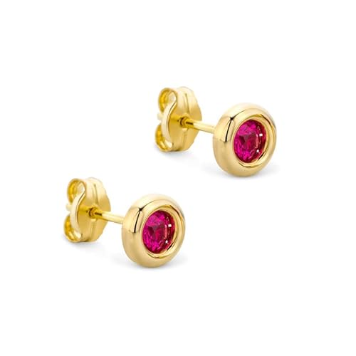 Orovi – Ohrringe rund aus 9 Karat Gelbgold (375) mit kreiertem Rubin (0.21 ct) – Ohrstecker Gold Damen mit Solitaire Edelstein in edler Zargenfassung – Allergenfrei & handgemacht (5 x 5 mm) von OROVI