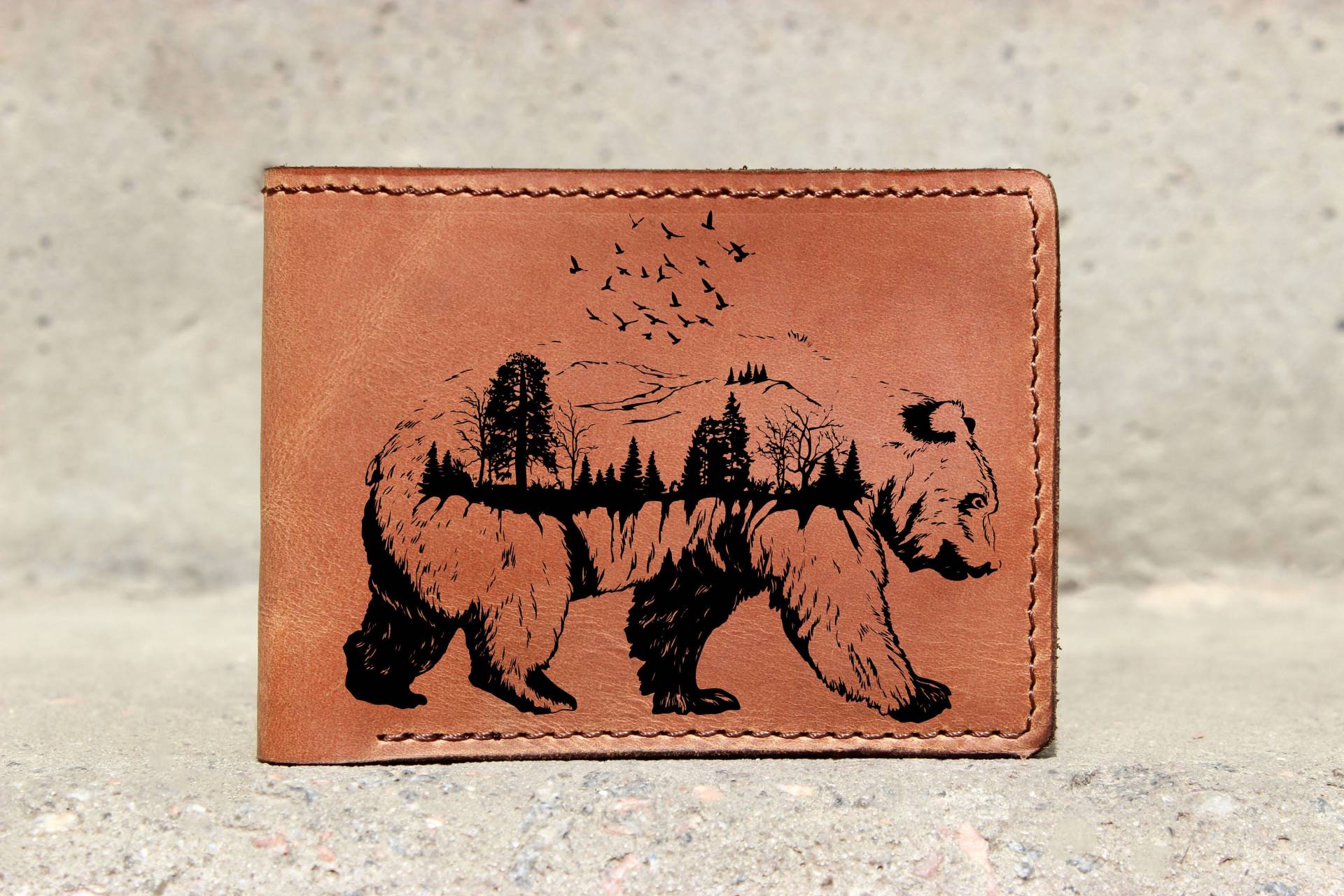 Bär Graviertes Portemonnaie, Echtes Leder Wildtier Personalisiertes Natur Brieftasche von OrtegaGoods