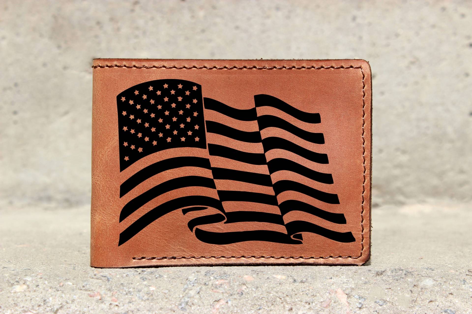 Lasergraviertes Leder Portemonnaie - American Flag Lasergraviert Usa Americana von OrtegaGoods