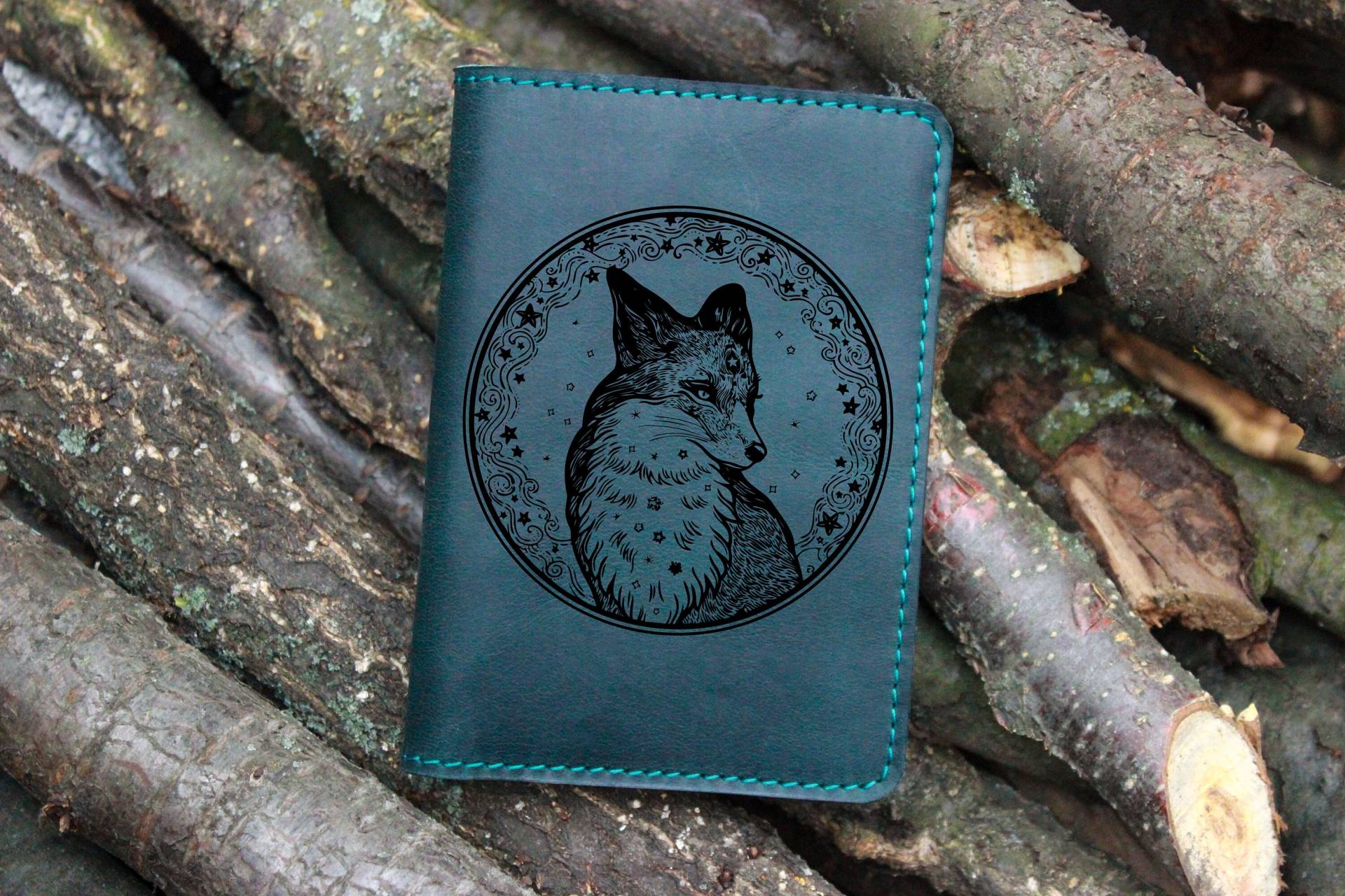 Leder Fuchs Hülle Passhülle Personalisiertes Lederpass Personalisierter Reisepass Halter Graviert Wallet Bifold Passport von OrtegaGoods