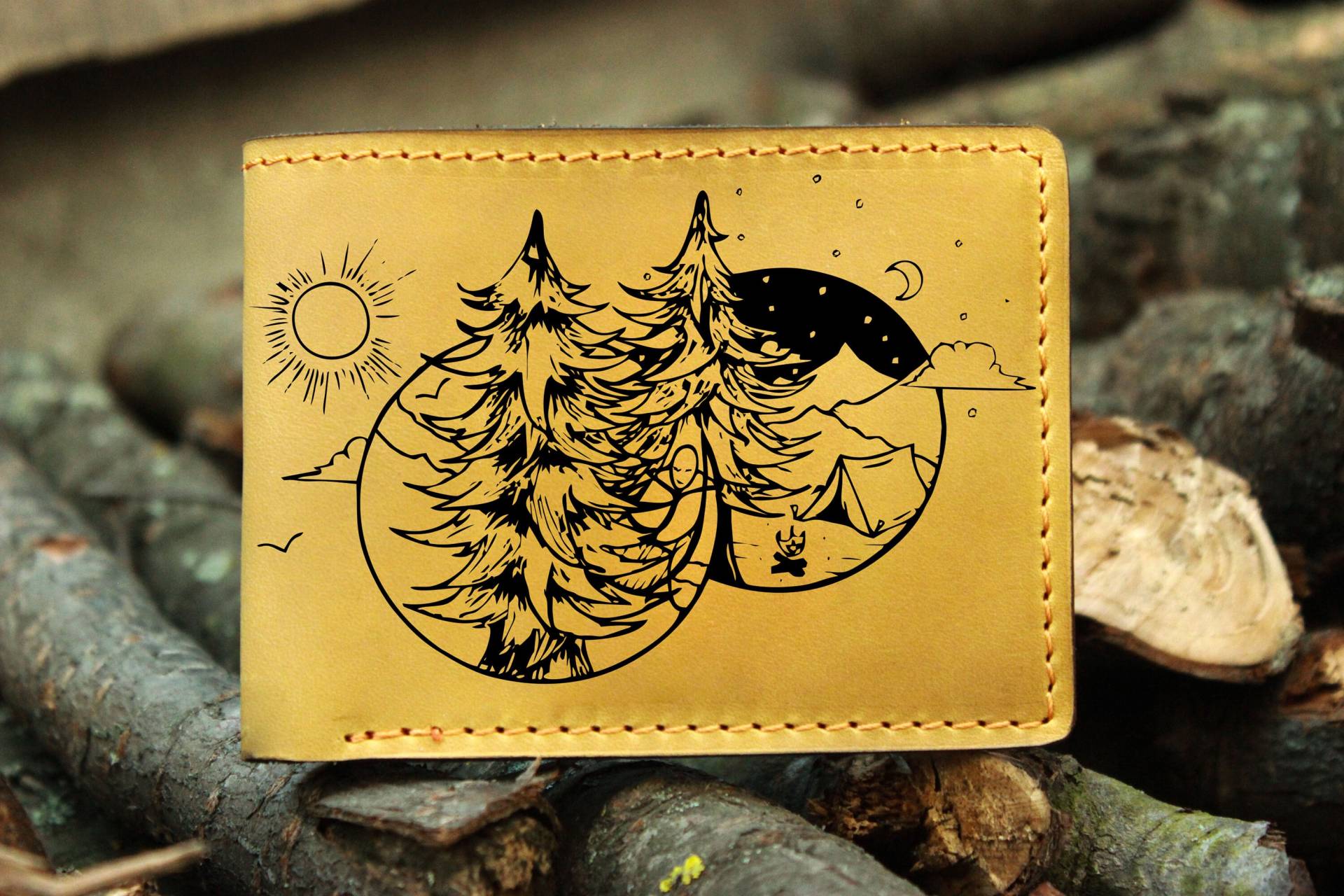 Natur Portemonnaie Herren Leder Berge Zweifach Graviert Personalisiertes Geschenk Brieftasche Sonnenschein von OrtegaGoods