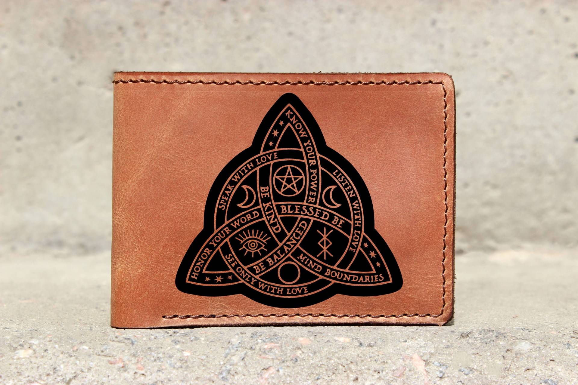 Odin Triskele Wikinger Symbole, Echtes Leder Slim Portemonnaie, Runen Schwarze Geldbörse, Geldbörse Herren Frauen Unisex Geldbörse von OrtegaGoods