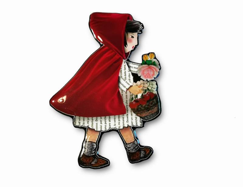 Rotkäppchen Brosche Handgemachte Collage Aus Resin von OrtizGadler