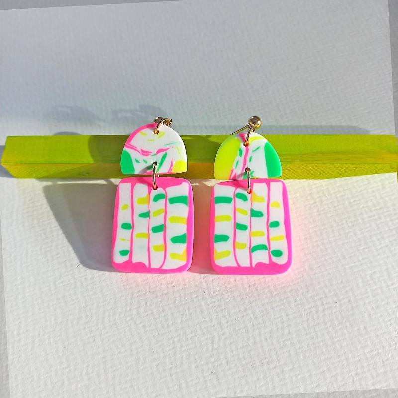 Neon Ohrringe Hängend Bunt Aus Polymer Clay, Auffällige Statement von Orvanda