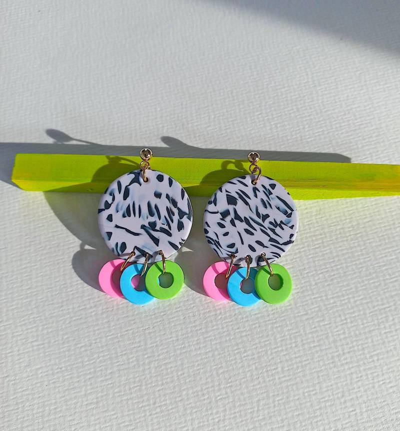 Ohrringe Hängend Bunt, Statement Grau Aus Polymer Clay Ohrringe Hängend Bunt, Statement Grau Aus Polymer Clay von Orvanda