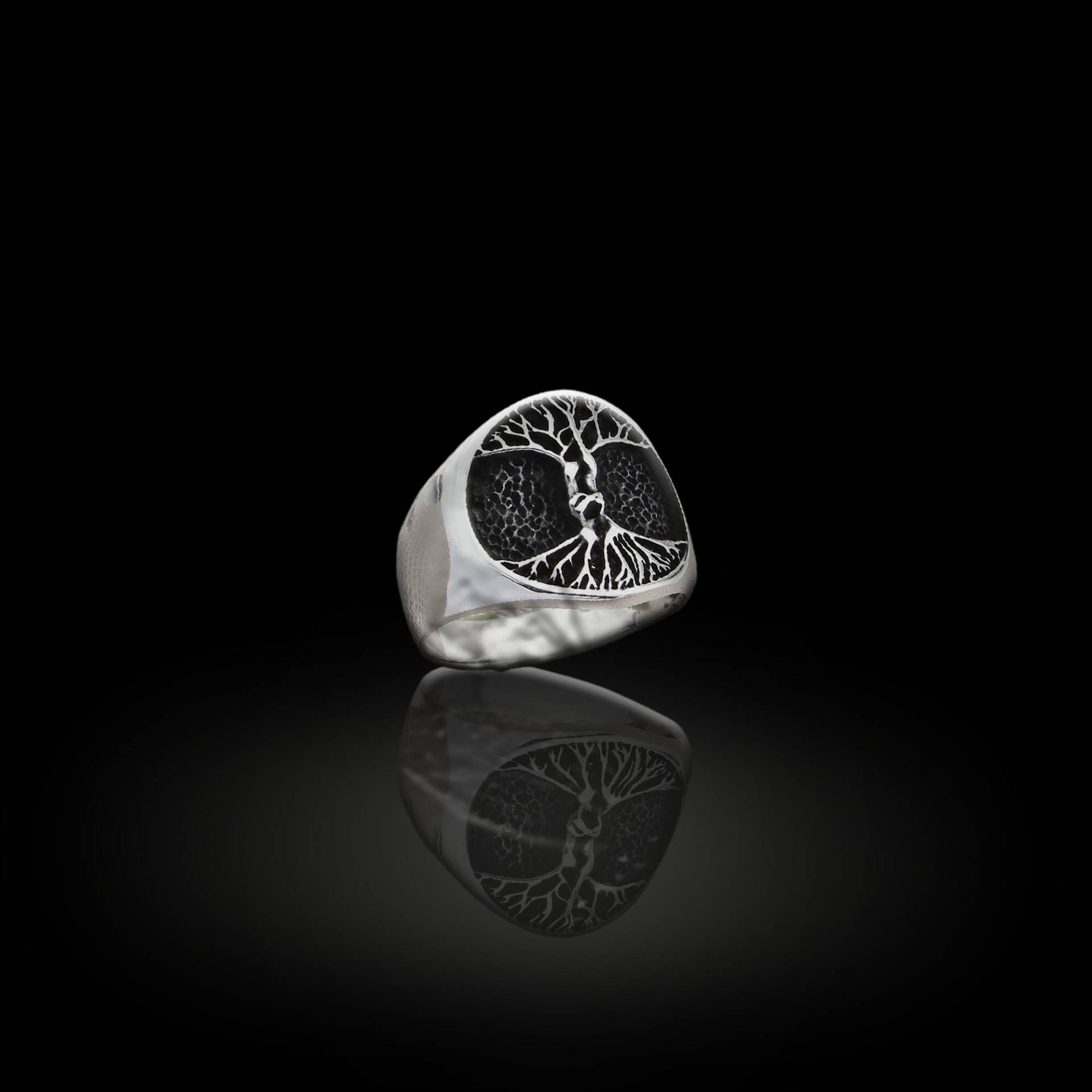 Baum Gravur Ring, Silber Männer Oxidierter Weihnachtsbaum Ring Männer, Einzigartiger Mann Weihnachtsgeschenk von OsirisJewelry