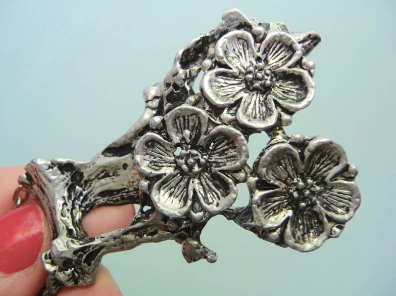 Tapani Vanhatalo | Finnland. Blechanhänger. Weinlese von OsmanieJewelry