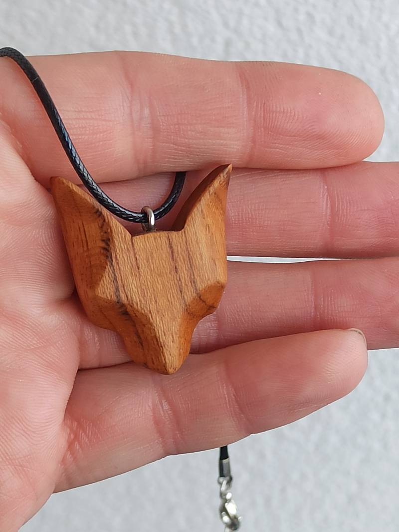 Katzenanhänger, Katzenhalskette Aus Holz, Katzenkopf-Anhänger, Teakholz, 00297 von OstWOOD