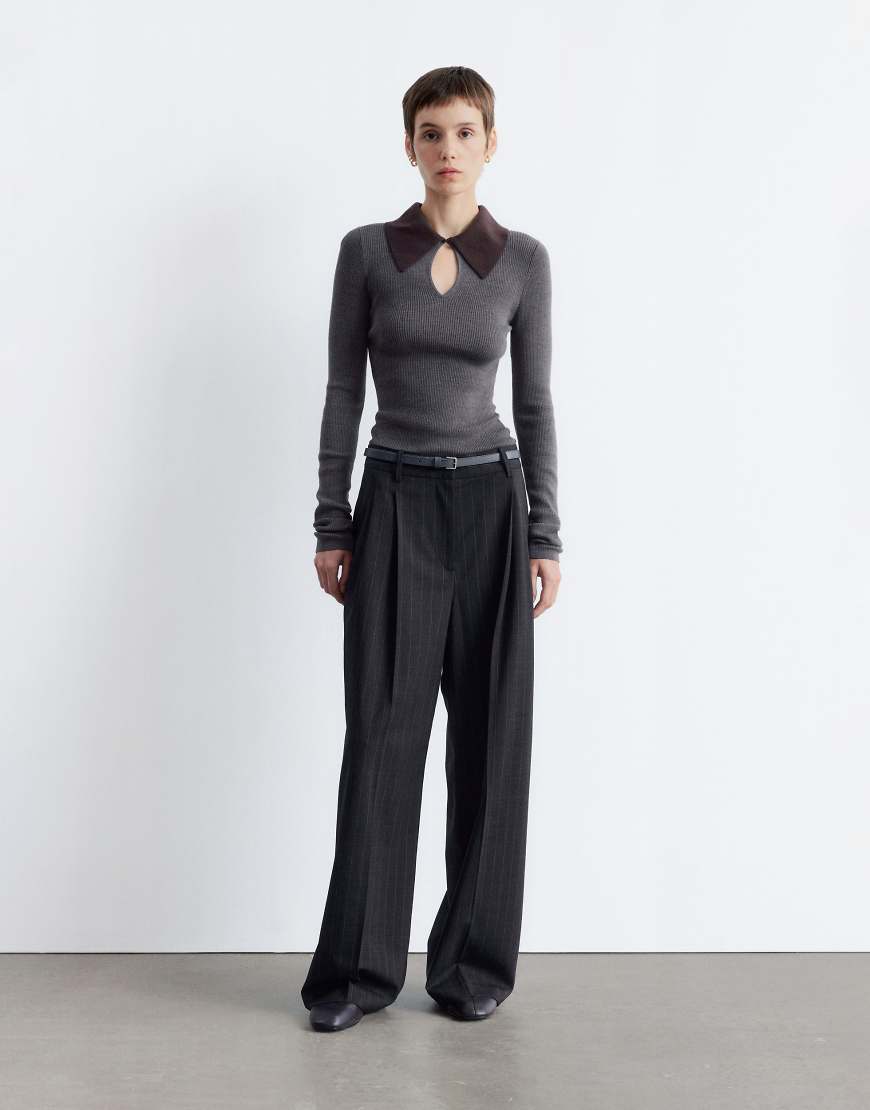 & Other Stories - Elegante, weit geschnittene Hose in Grau, Kombiteil & Other Stories - Elegante, weit geschnittene Hose in Grau, Kombiteil von Other Stories