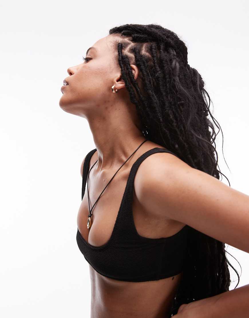 & Other Stories - Gekräuseltes Bikinioberteil in Schwarz mit U-Ausschnitt und tiefem Rückenausschnitt von Other Stories