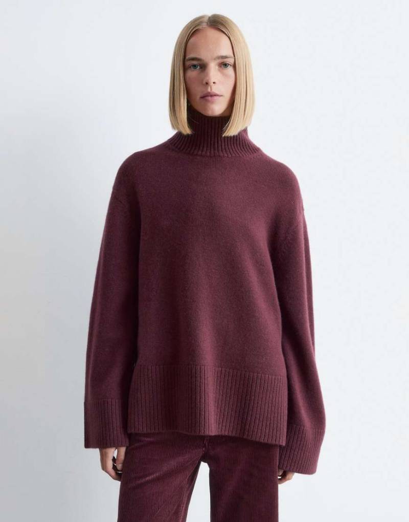 & Other Stories - Hochgeschlossener Relaxed-Fit-Strickpullover in Pflaumen-Burgunderrot von Other Stories
