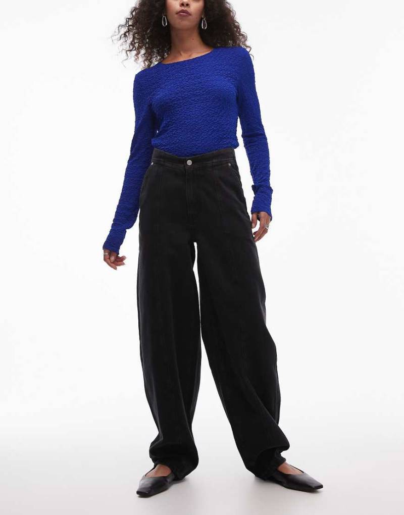 & Other Stories - Jeans in verwaschenem Schwarz mit abgerundetem Beinschnitt, Ziernaht vorne und Korsett-Taillennaht von Other Stories