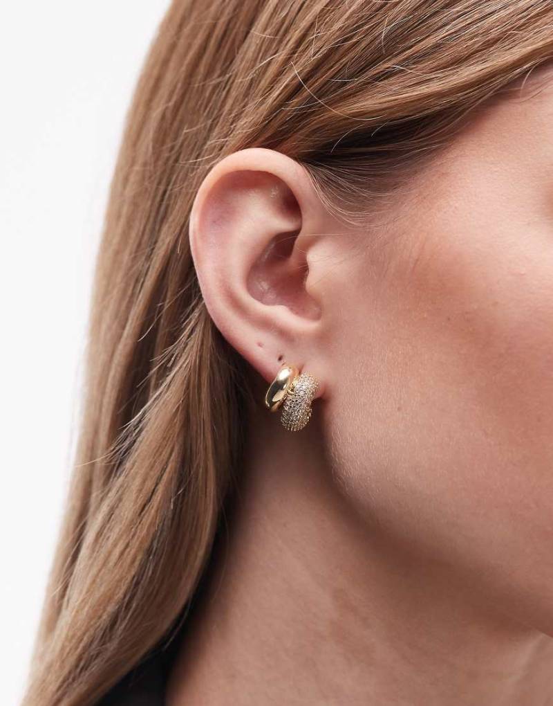 & Other Stories - Kleine goldfarbene Creolen mit Schleifendesign von Other Stories