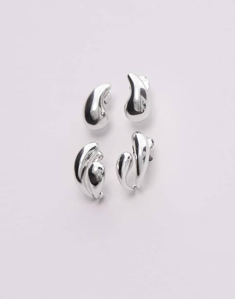 & Other Stories - Kleine silberfarbene Creolen mit asymmetrischem Design von Other Stories