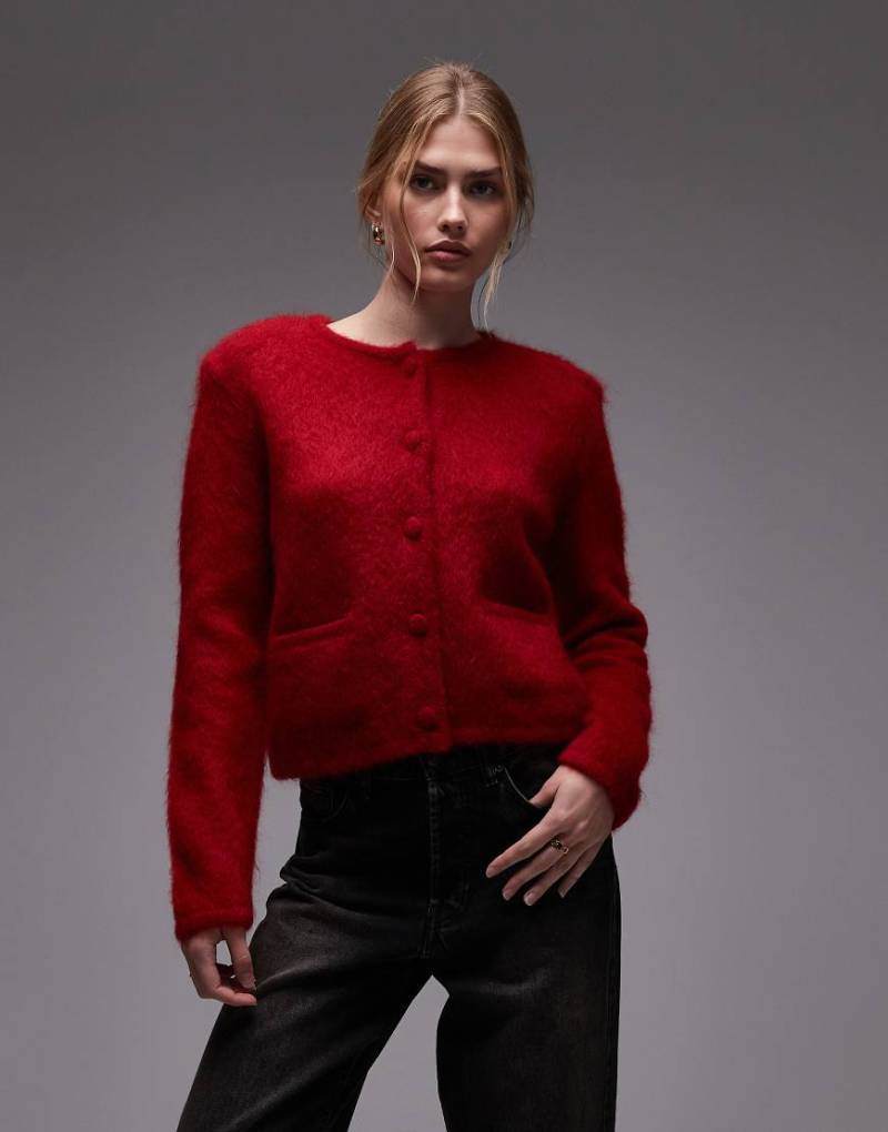 & Other Stories - Kurze, taillierte Strickjacke aus Mohair-Wollmix in Rot mit Rundhalsausschnitt und Knopfleiste von Other Stories