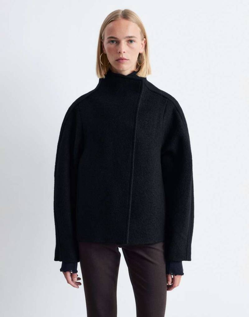 & Other Stories - Kurze Jacke aus Wollmix in Schwarz mit Stehkragen von Other Stories
