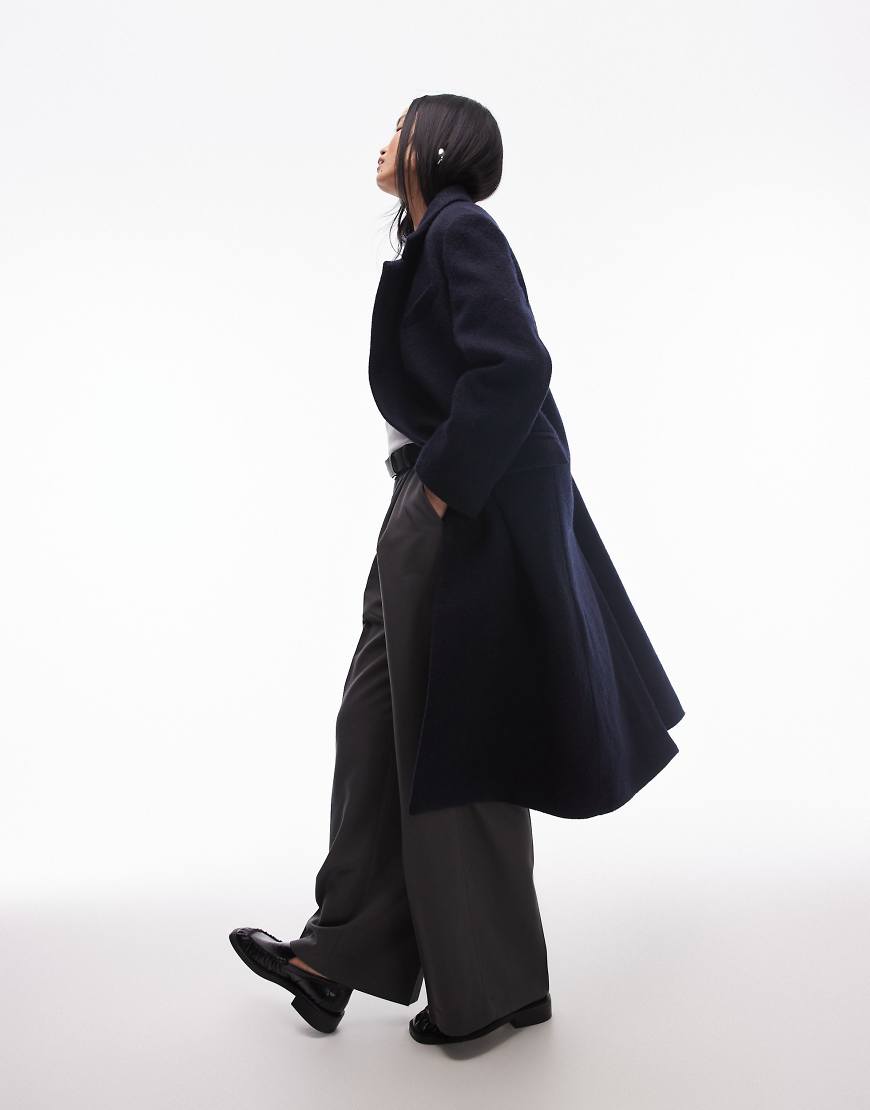 & Other Stories - Mittellanger Oversize-Mantel aus Wollmix in Marineblau mit asymmetrischem Knopfdetail von Other Stories