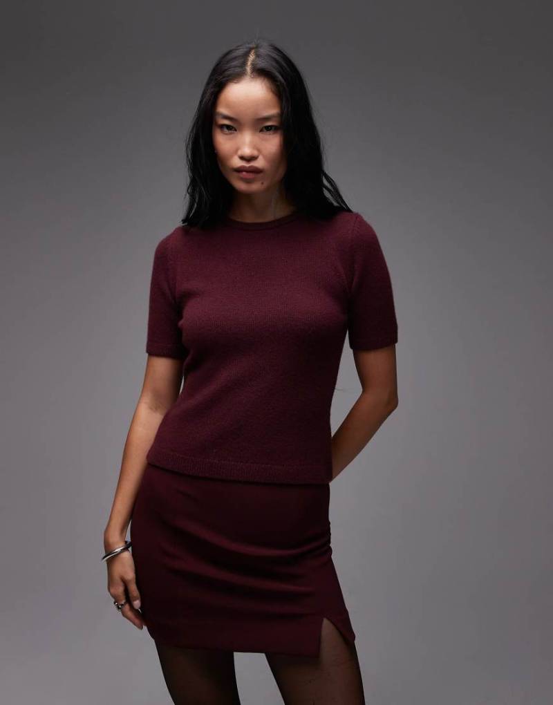 & Other Stories - Oberteil aus Feinstrick in Burgunderrot & Other Stories - Oberteil aus Feinstrick in Burgunderrot von Other Stories