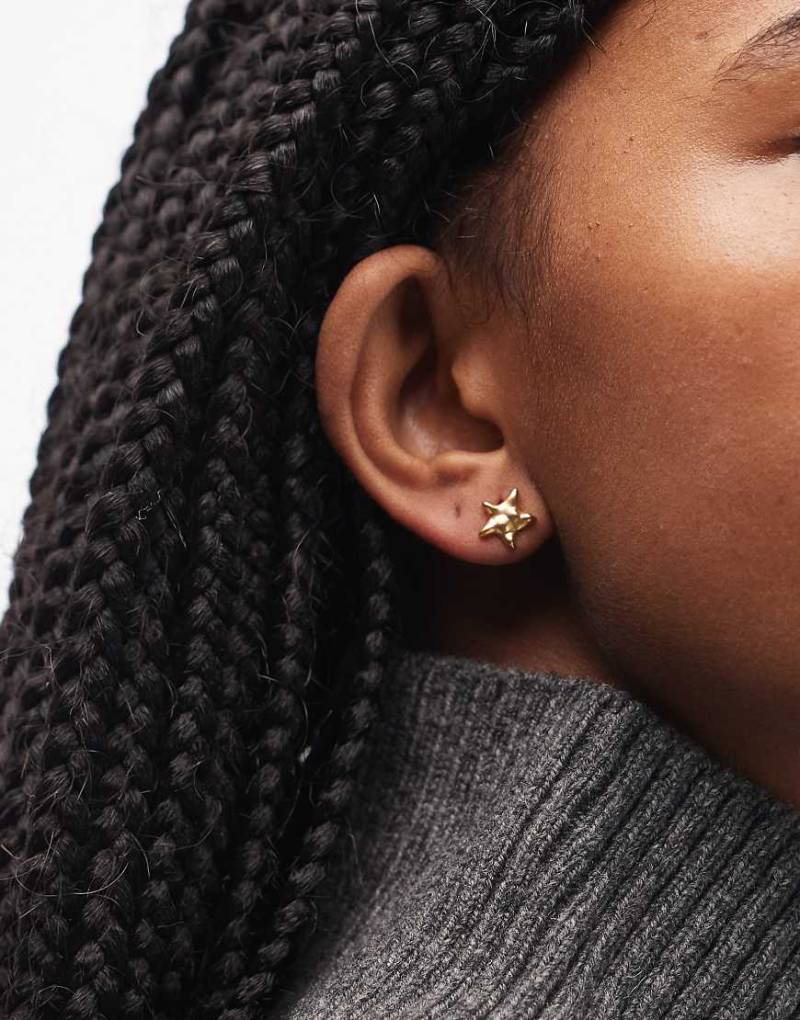 & Other Stories - Ohrstecker in Gold mit Stern- und Monddesign-Goldfarben von Other Stories