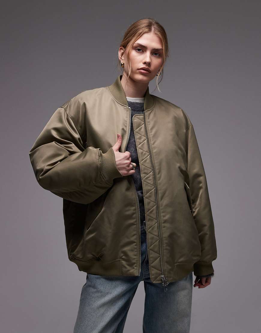 & Other Stories - Oversize-Bomberjacke aus Nylon in Khakigrün mit gerippten Ärmeln von Other Stories