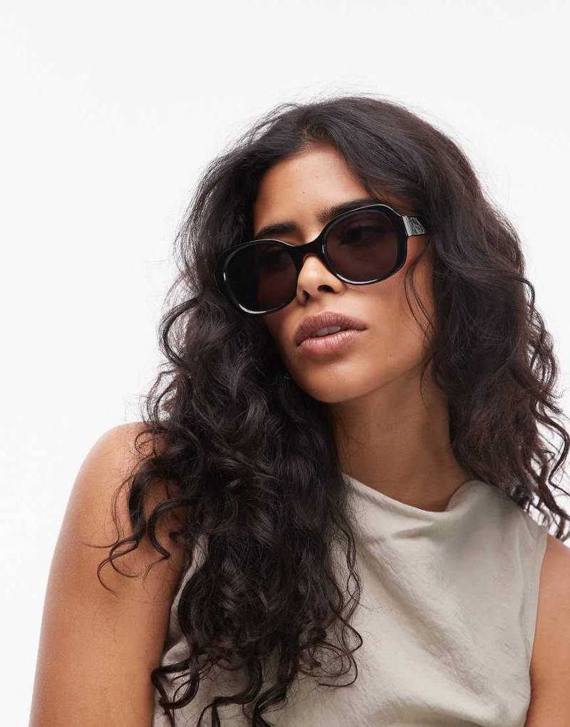 & Other Stories - Runde Oversize-Sonnenbrille in Schwarz von Other Stories