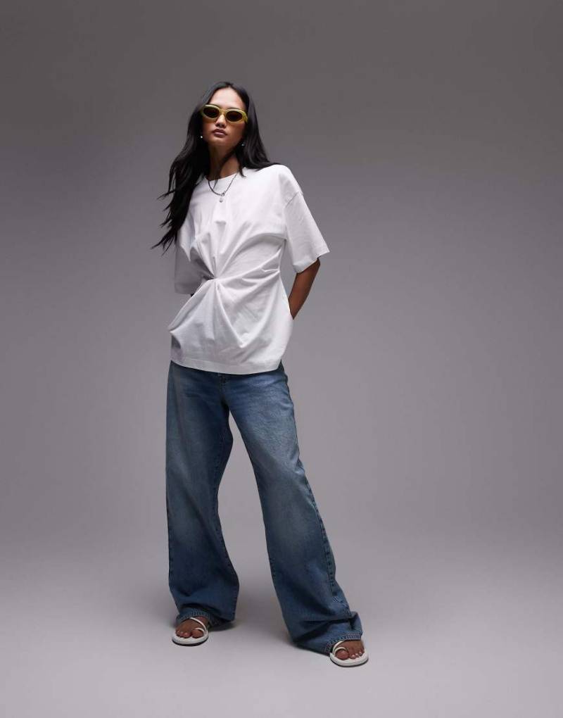 & Other Stories - T-Shirt in Weiß mit Raffung von Other Stories