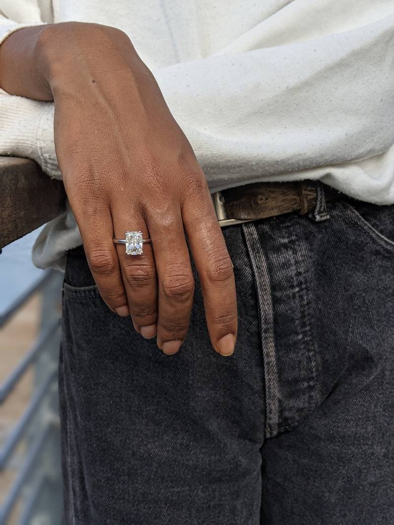 4 Karat Kissen Lab-Grown Diamant Verlobungsring 14K Weißgold Solitär von OthergemsStudio