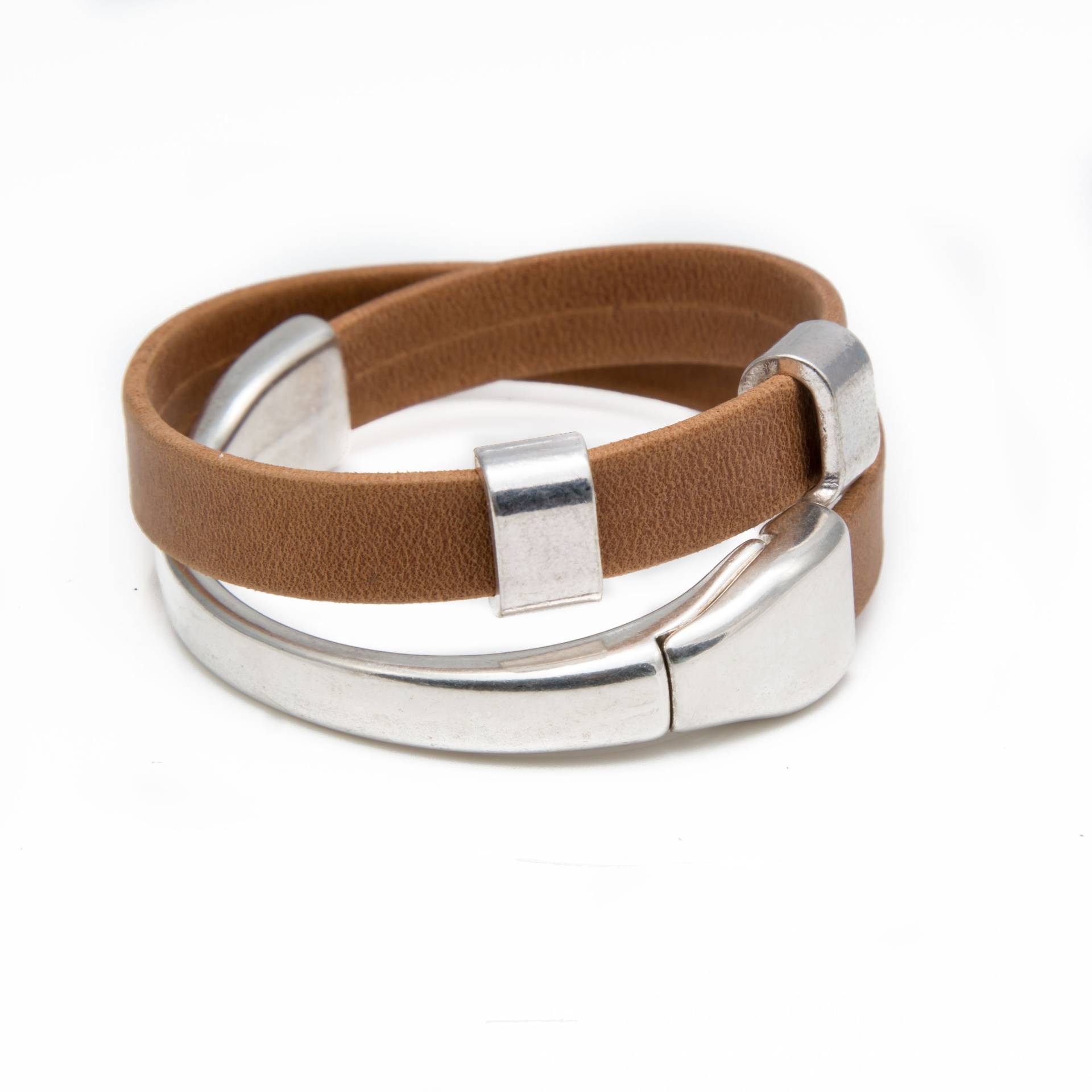 Weiches Lederarmband in Hellbraun Mit Magnetverschluss, Wickelarmband Aus Leder, Für Damen, Die Freundin, Den Herren, Magnetverschluss Weiches Lederarmband in Hellbraun Mit Magnetverschluss, Wickelarmband Aus Leder, Für Damen, Die Freundin, Den Herren, Magnetverschluss von OtherwiseJewelry