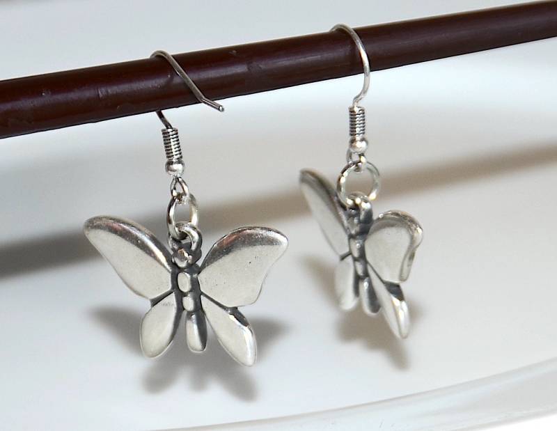 Dicke Versilberte Zamak Ohrringe-Schmetterling Ohrringe-Silber Schmetterling Tropfen Ohrringe-Uno No De 50 Style Ohrhänger von OtroAccesorio